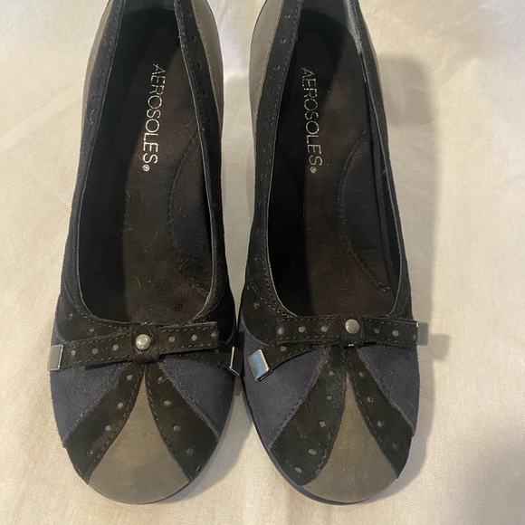 Aerosoles Dark Gray, Navy, Black Professional, 2.5" heel Size 5.5 - Picture 2 of 6
